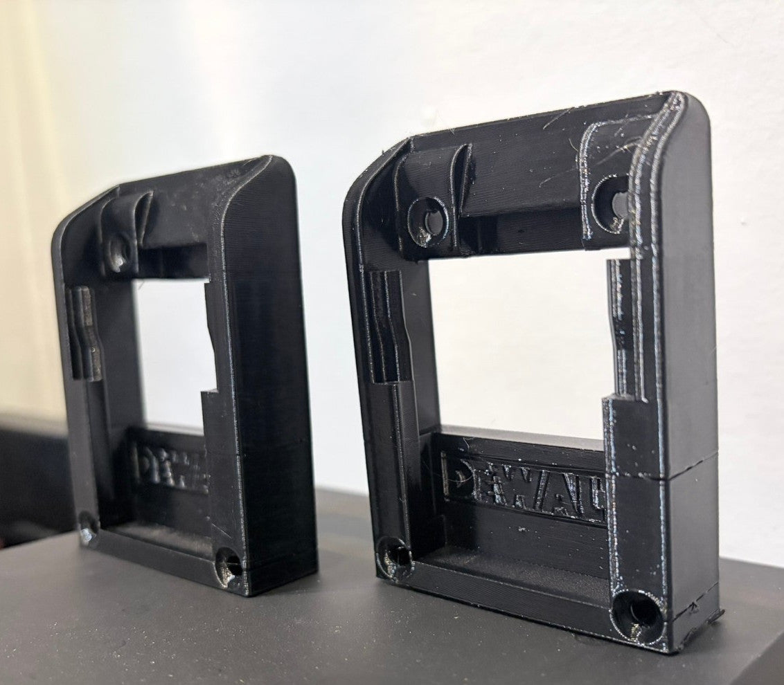 2x DEWALT 18V Battery Wall Mount