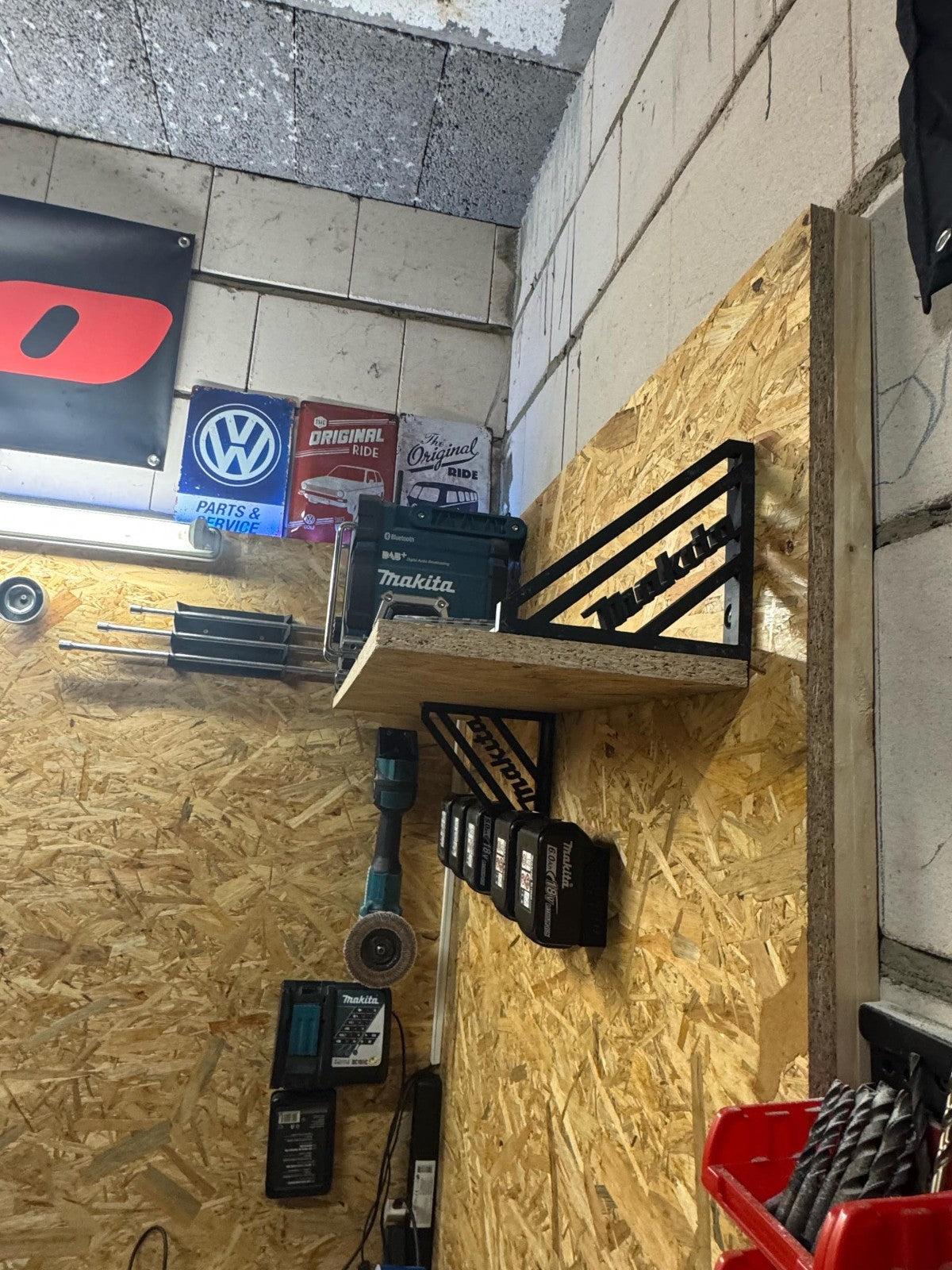 Makita 18V Battery Holder Wall Mount - 1/2/3/4 Batteries