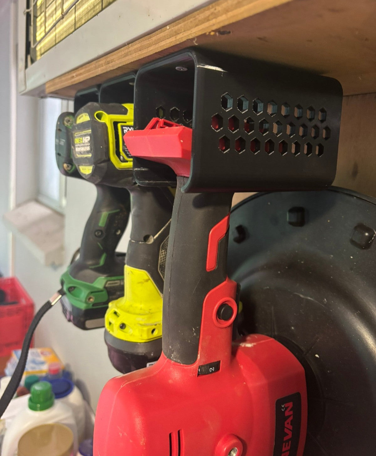3x UNIVERSAL DRILL TOOL HOLDER mount 18V Makita Ryobi Milwaukee DeWalt Ozito XU1