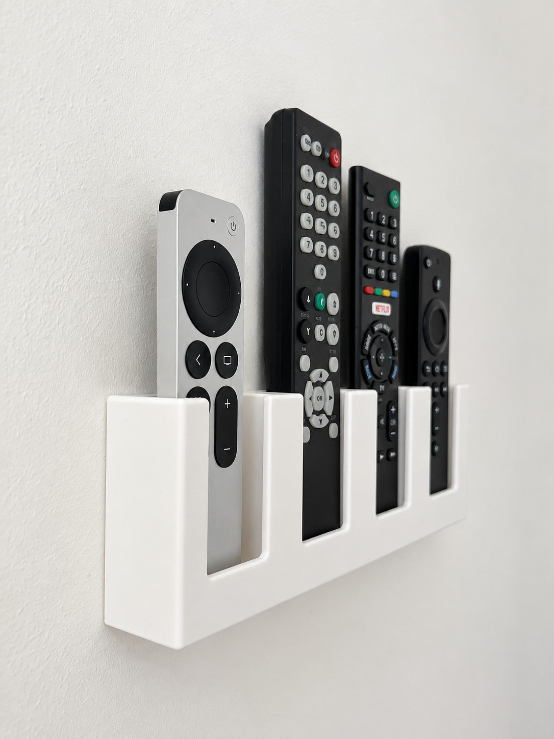 UNIVERSAL Remote Control Wall Mount Holder Organizer