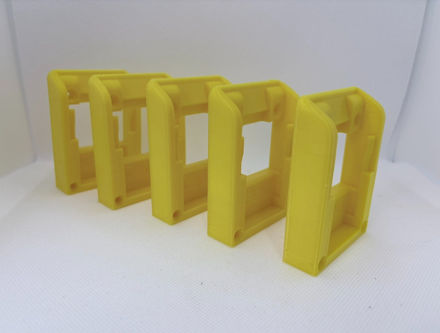 DeWalt Battery Holder / Wall Mount For Dewalt 18V/20V Batteries - 5/10 Pack
