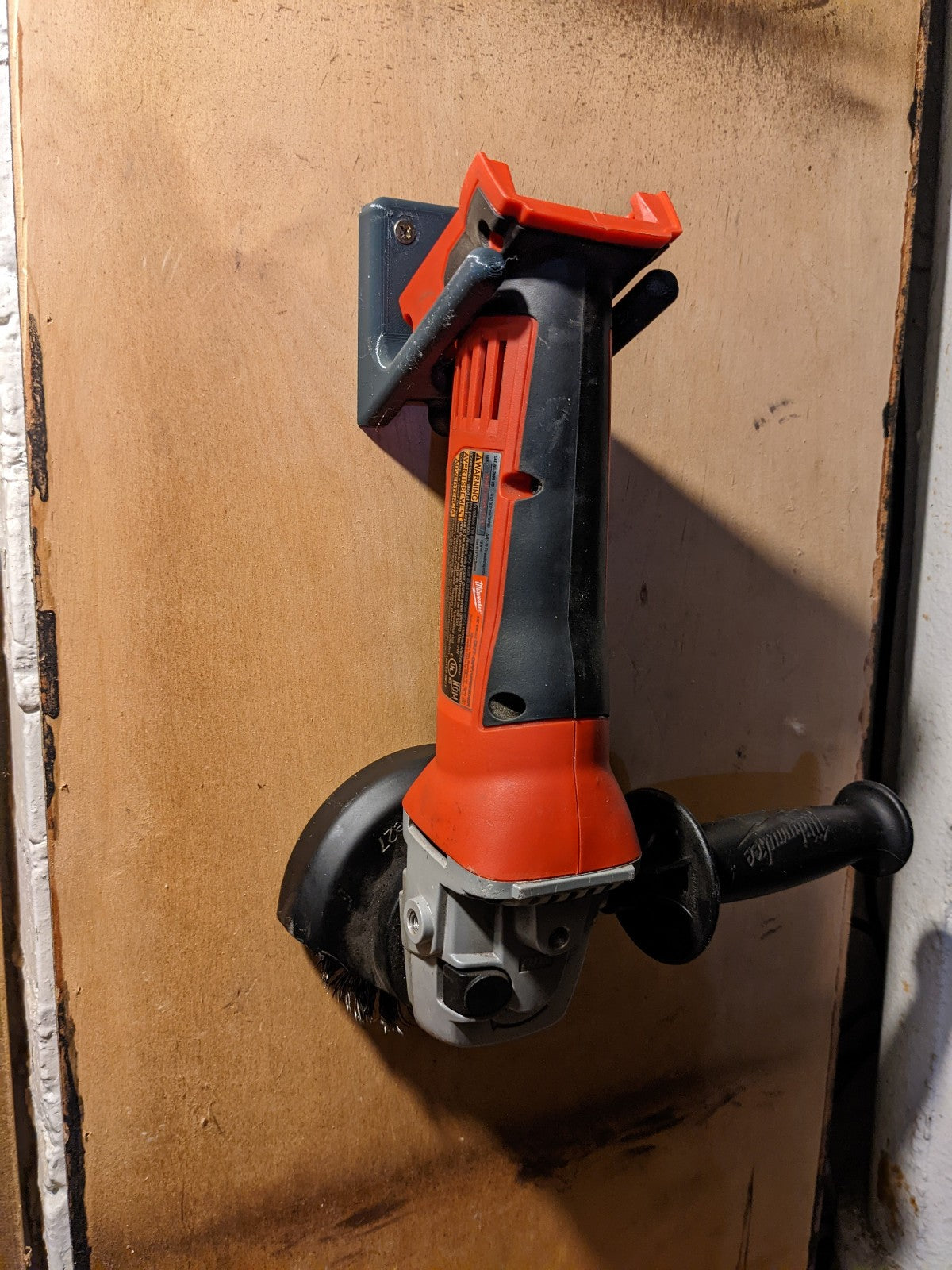Milwaukee M18 Grinder Holder / Wall Mount