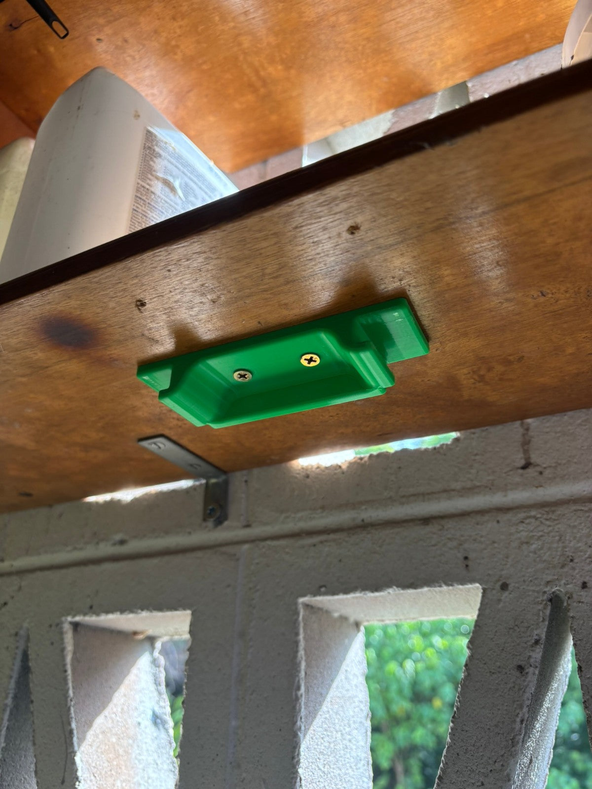 2x EGO 56V Battery wall mount