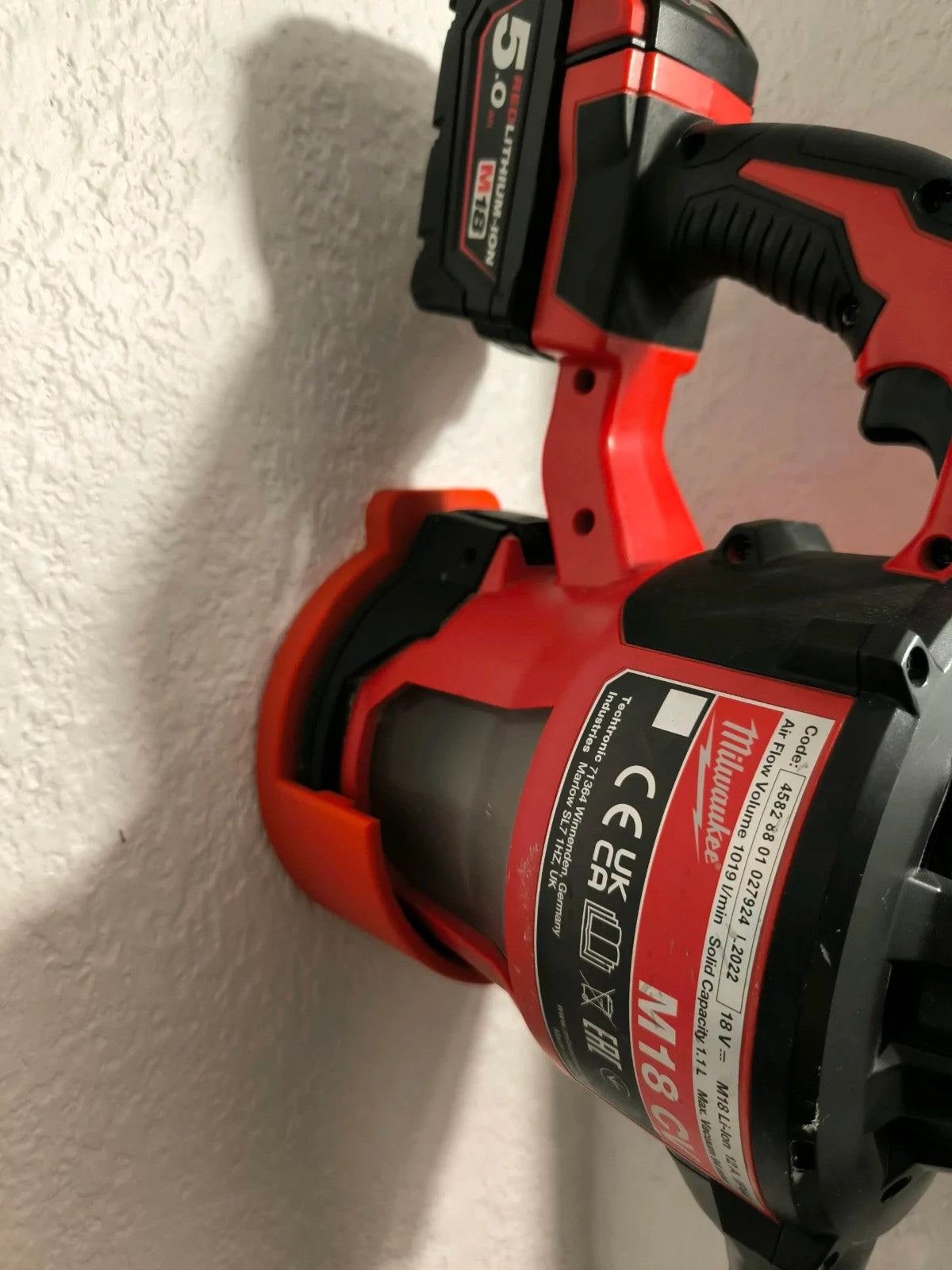 Vacuum Wall Mount for Milwaukee M18 Vac - High Strenght Compact Holder