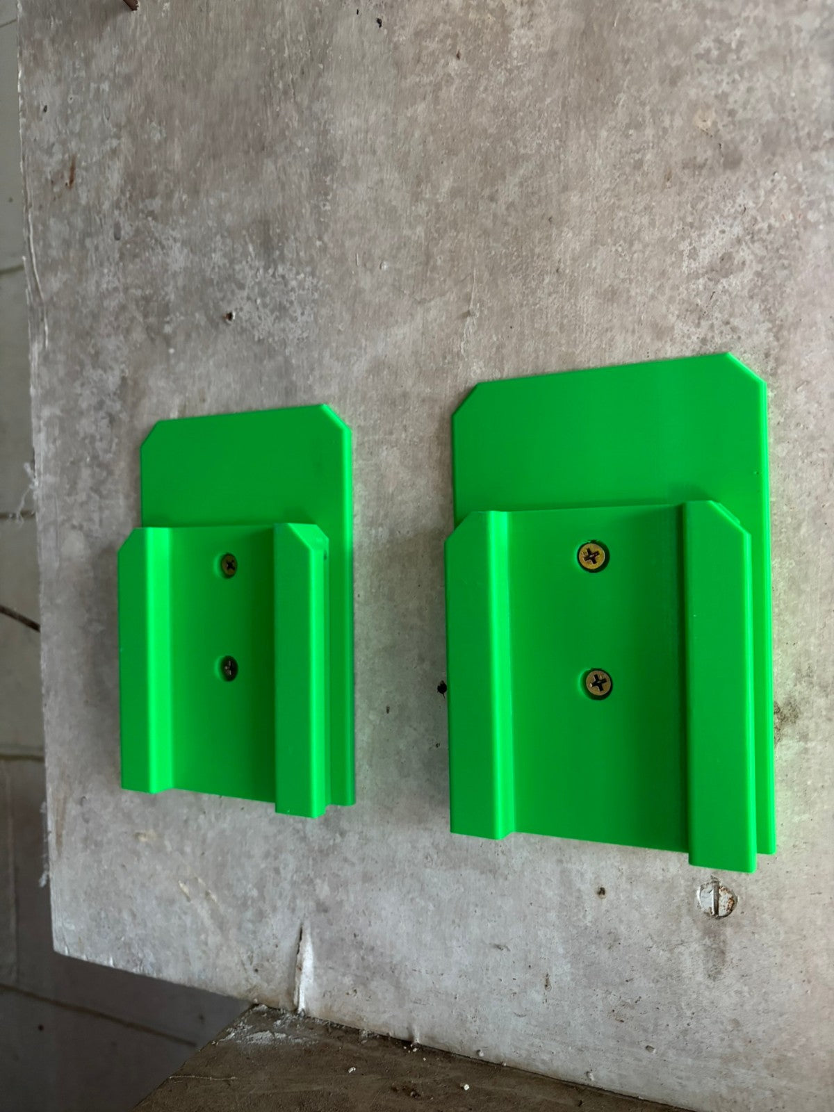 2x EGO 56V Battery wall mount
