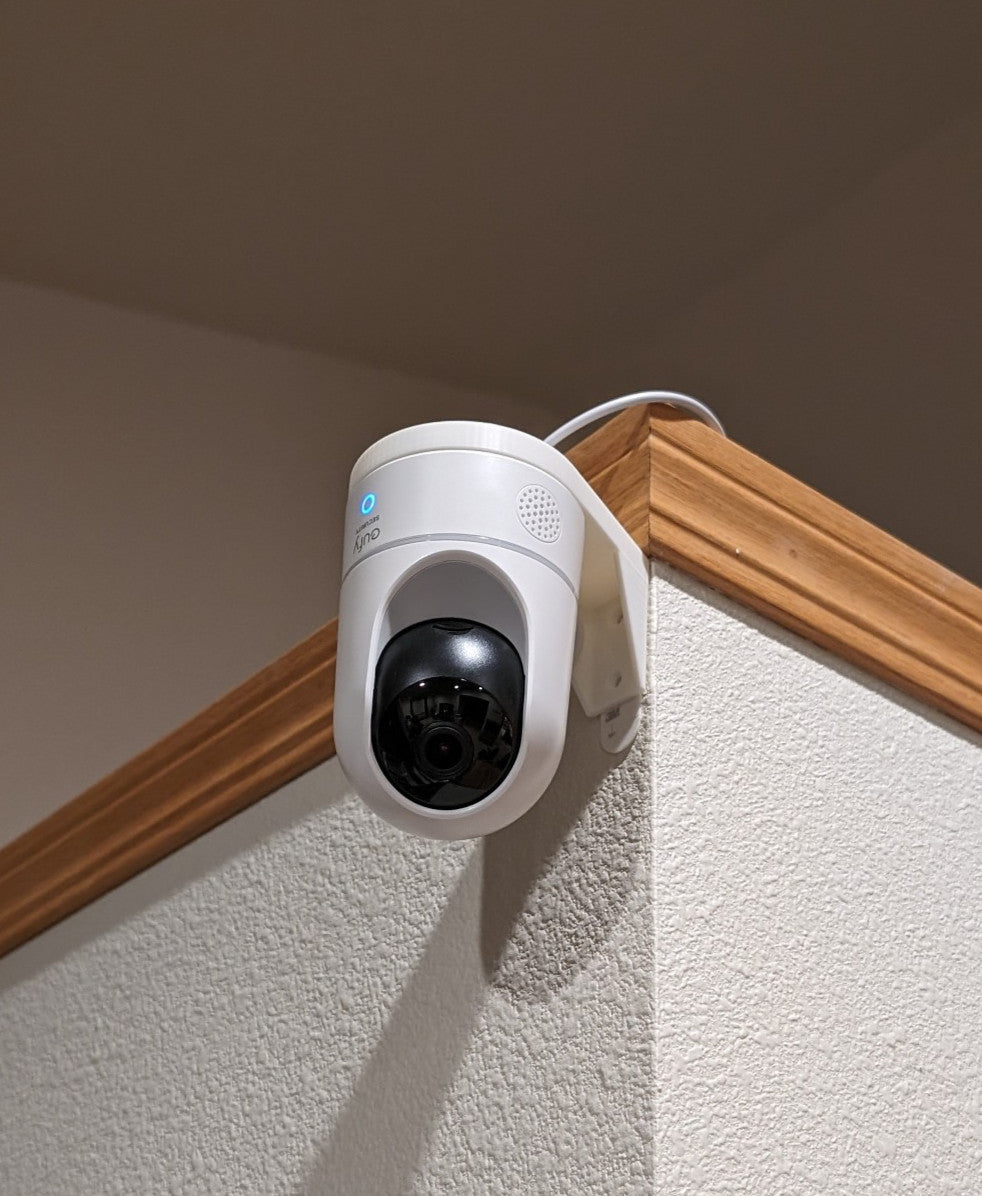 Eufy Indoor Camera 2K Pan & Tilt Wall Mount Bracket