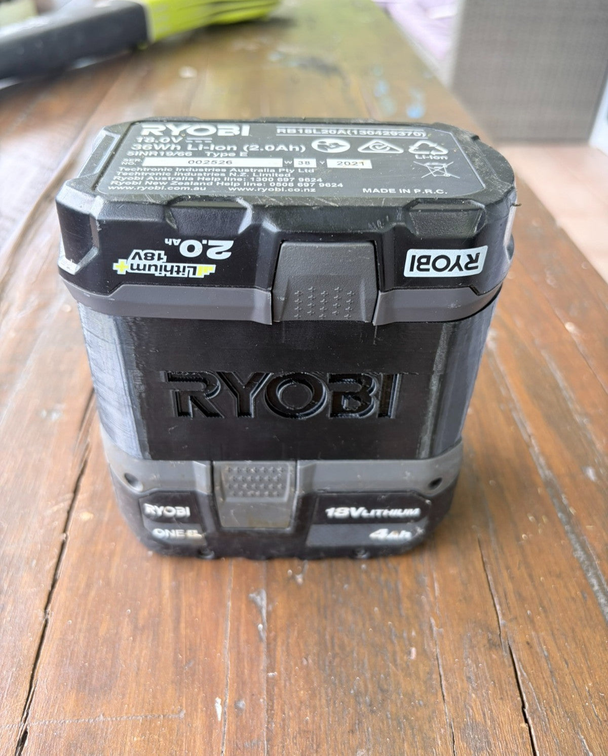 Dual Stack Ryobi 18V BATTERY STACKER Click-in Holder Batteries Protector