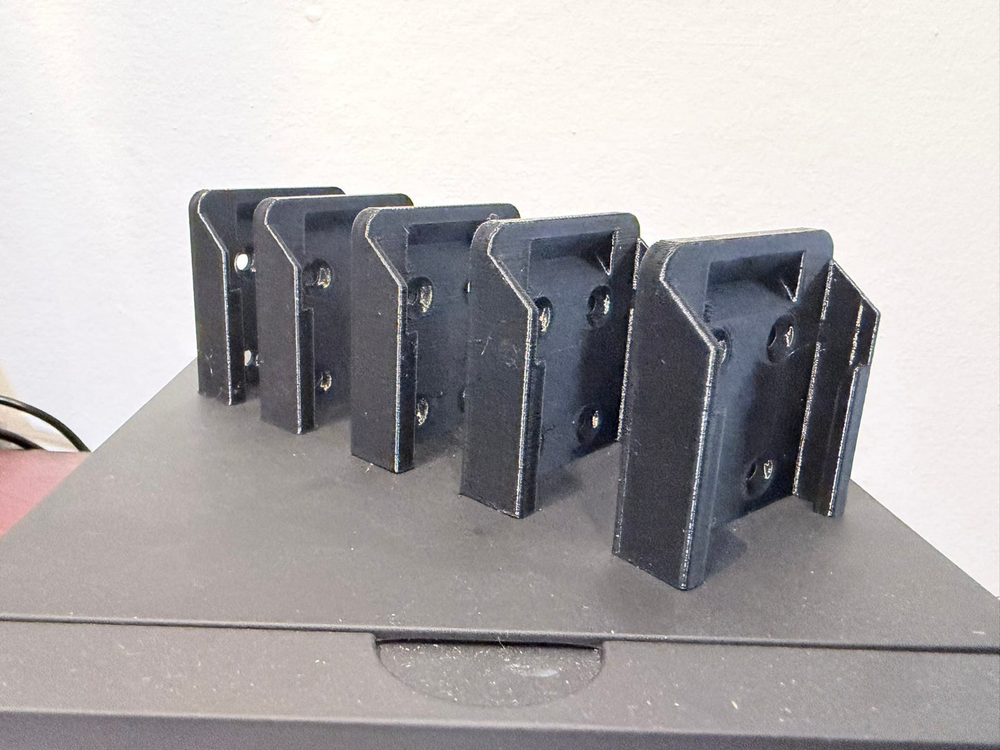 Makita 12V Battery Wall Mount