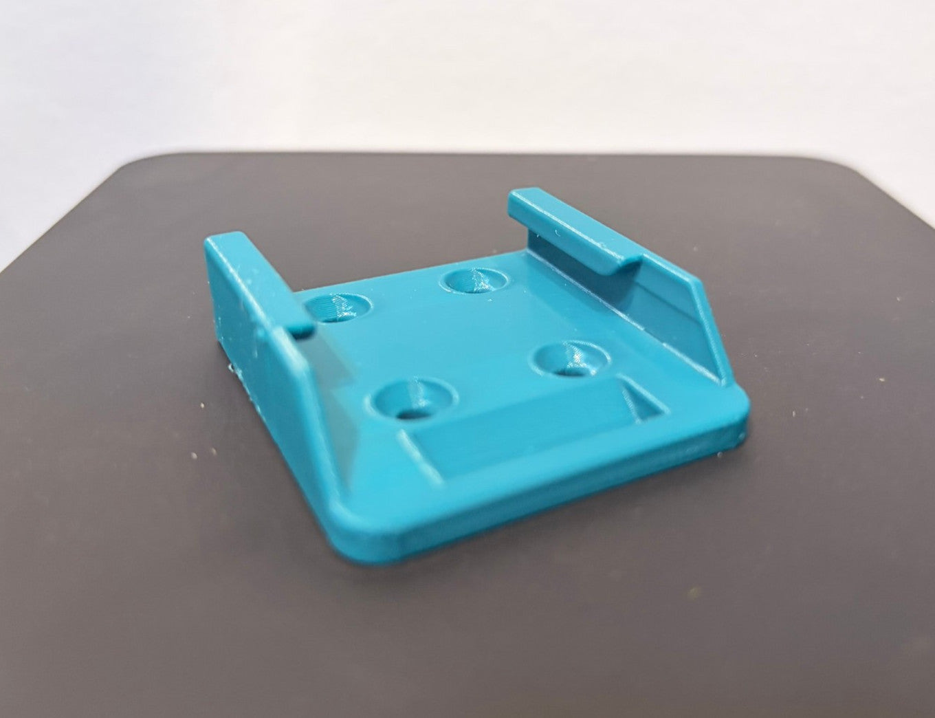 Makita 12V Battery Wall Mount