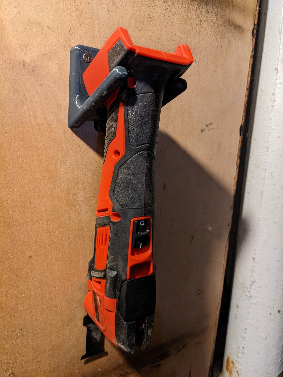 Milwaukee M18 Grinder Holder / Wall Mount