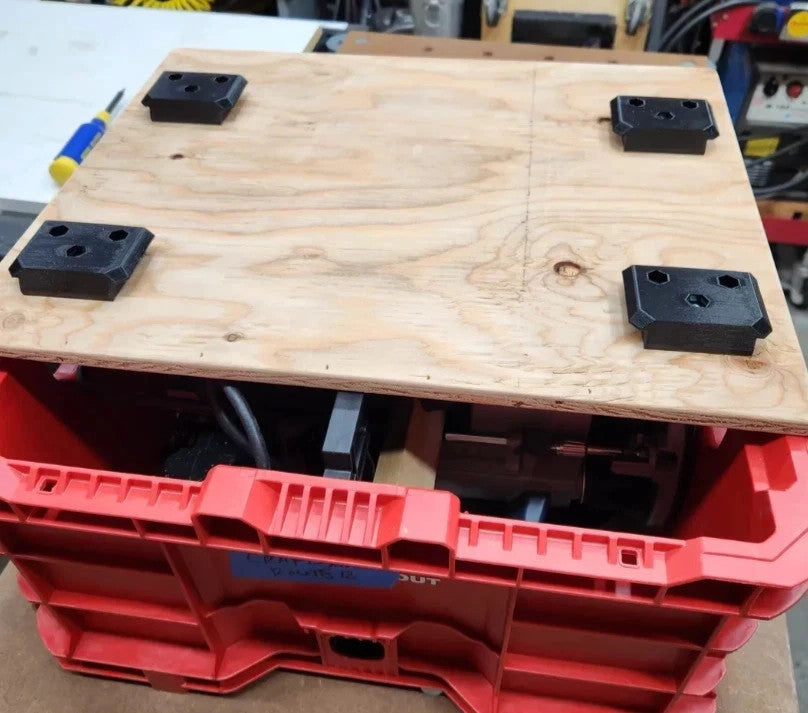 Milwaukee Packout Feet Cleats 4/8 Pcs