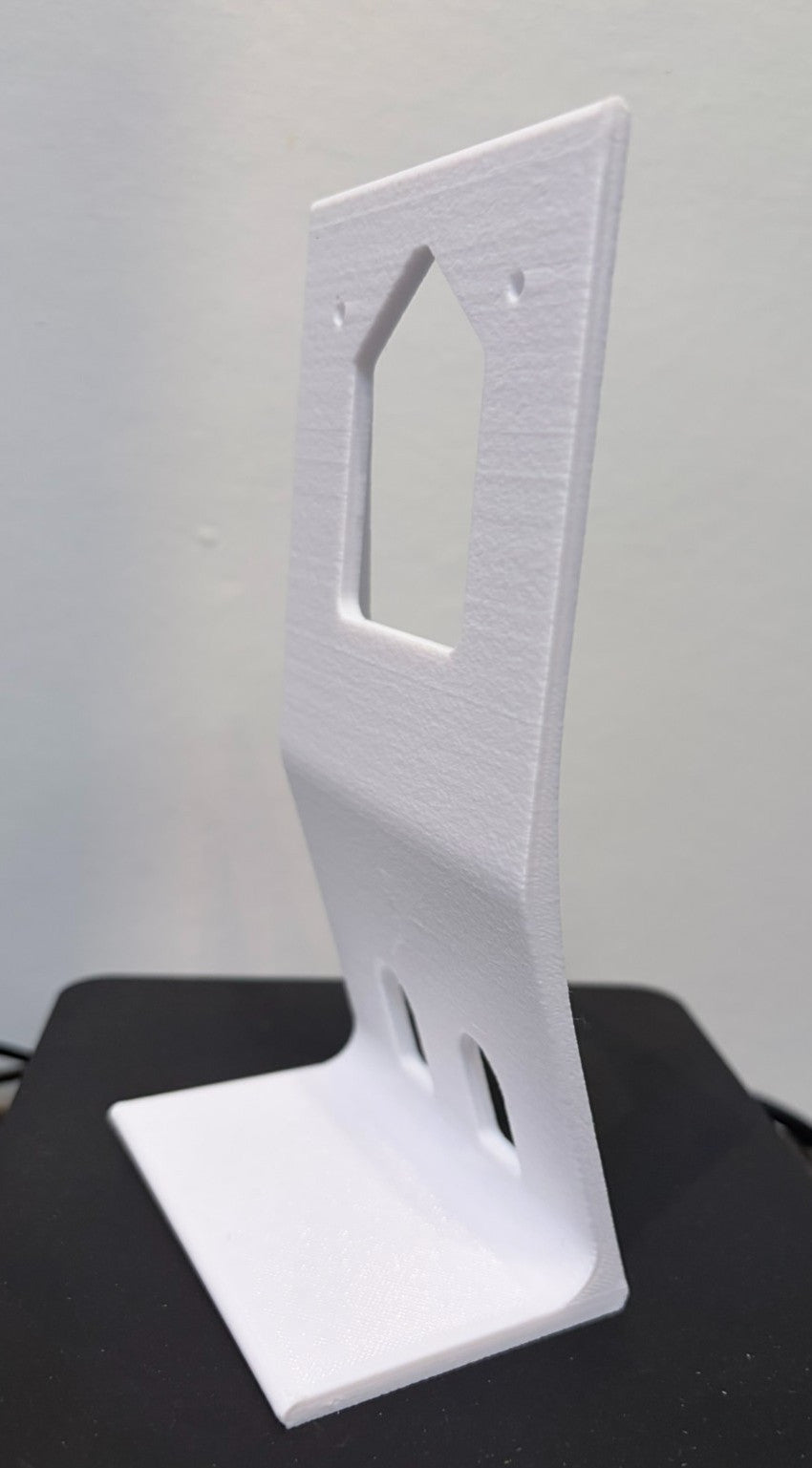 Ubiquiti UniFi U7 IW In-Wall Desk Stand