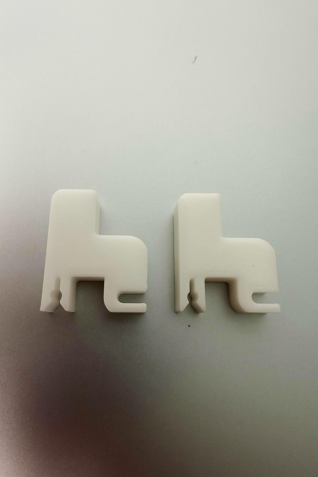4x Dometic Fridge Shelf Wire Rack Clip