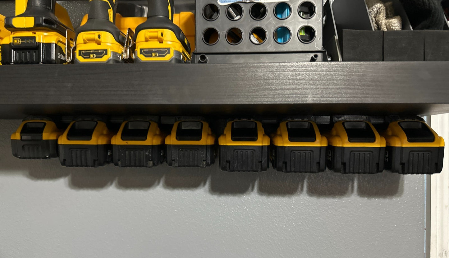 DeWALT 18V 4-battery Holder / Wall Mount
