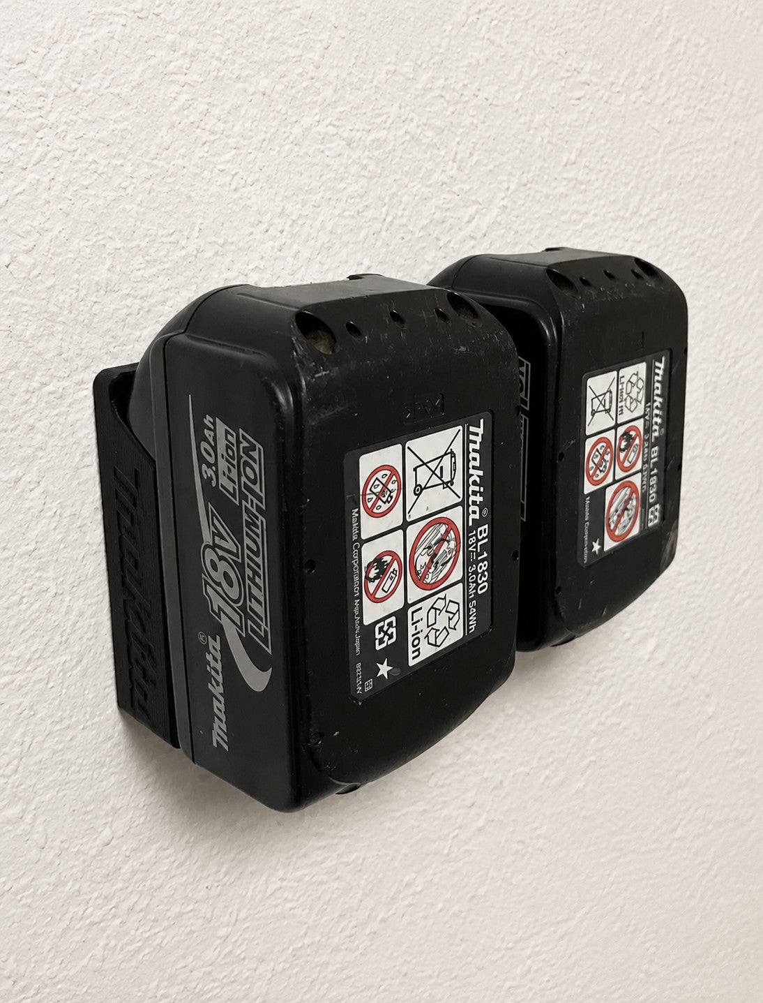 Makita 18V Battery Holder Wall Shelf Mount 1/2/3/4 batteries